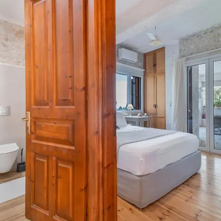 別荘 Stone House In Katouna With Garden