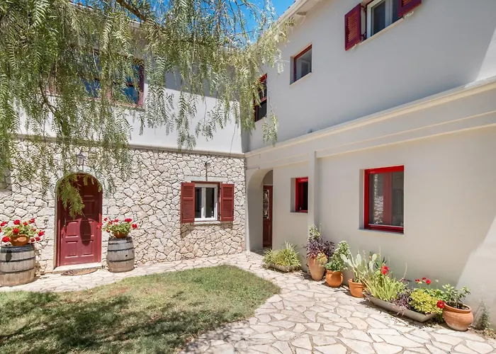 Hébergement de vacances Stone House In Katouna With Garden