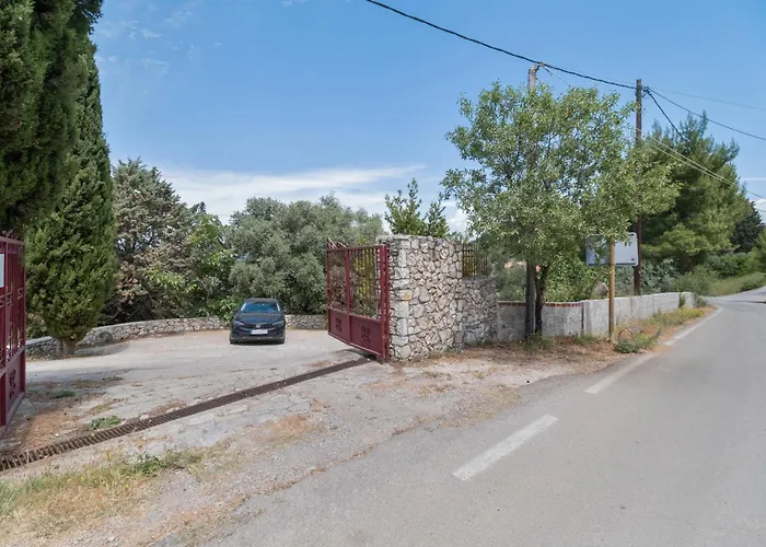 Hébergement de vacances Stone House In Katouna With Garden Lefkáda