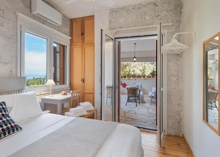 Hébergement de vacances Stone House In Katouna With Garden *